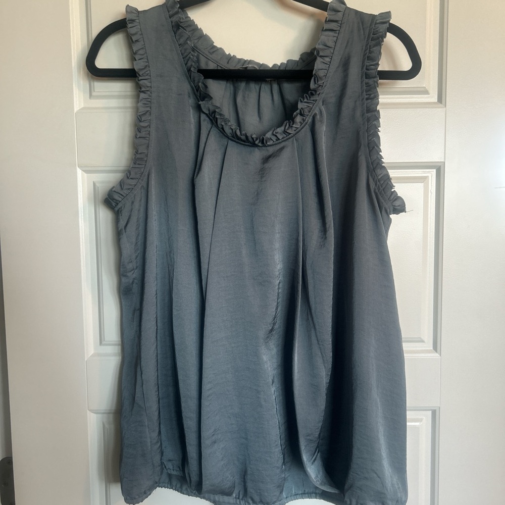 LOFT Charcoal Ruffle Trim Tank Top